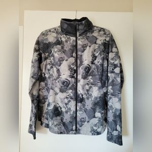 The North Face Lightweight Windbreaker